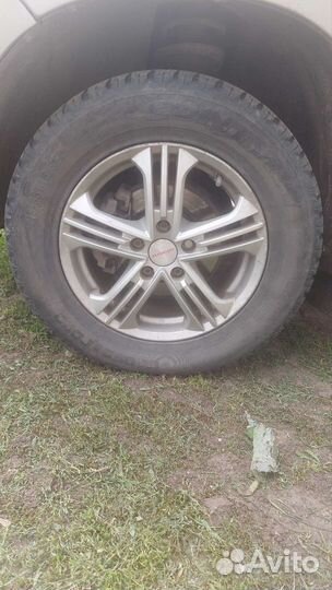 Rapid TracVan 215/65 R16