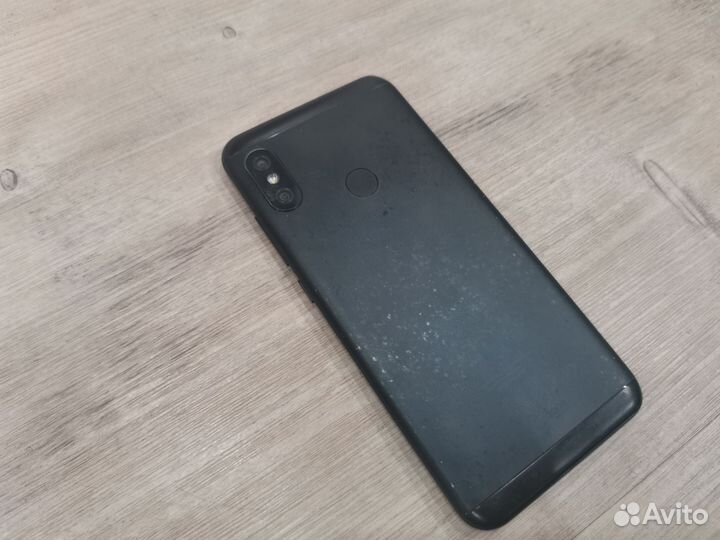 Xiaomi Mi A2 Lite Android One, 4/64 ГБ