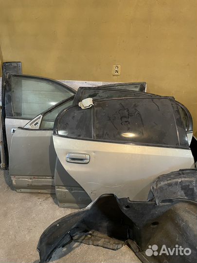 Двери Тойота Аристо