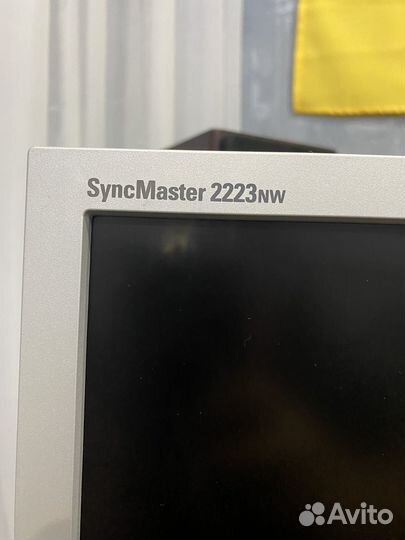 Монитор Samsung SyncMaster 2223NW