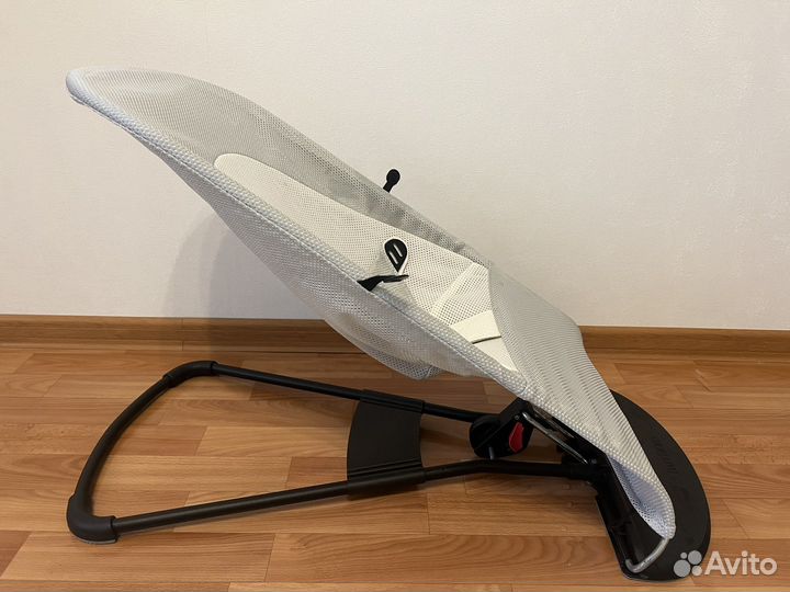 Шезлонг BabyBjorn Bliss Mesh, бежево-серый