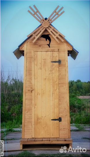 Уличный туалет деревянный HME564
