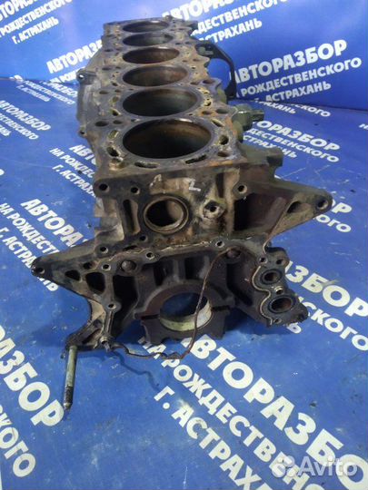 Блок цилиндров Toyota Mark 90 седан 1JZ-GE 1995