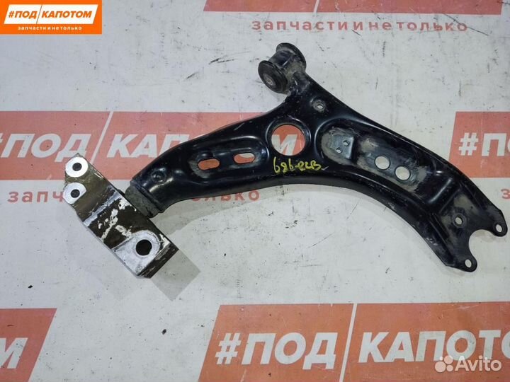 Рычаг передний правый нижний Volkswagen Tiguan