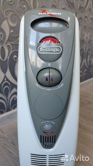 Масляный радиатор De'Longhi G 010715 R Италия