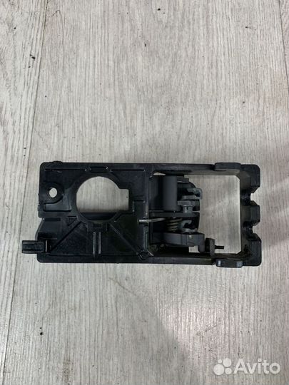 Ручка двери внутренняя салона Kia RIO 2 Лев