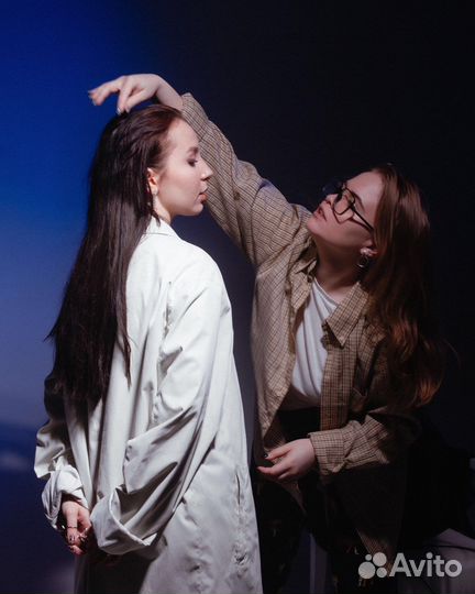 Стилист-имиджмейкер