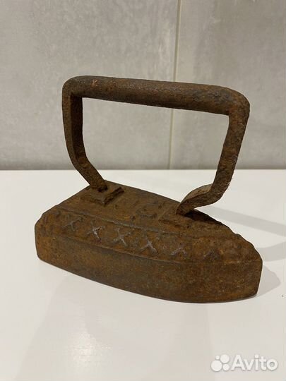 Чугунный утюг