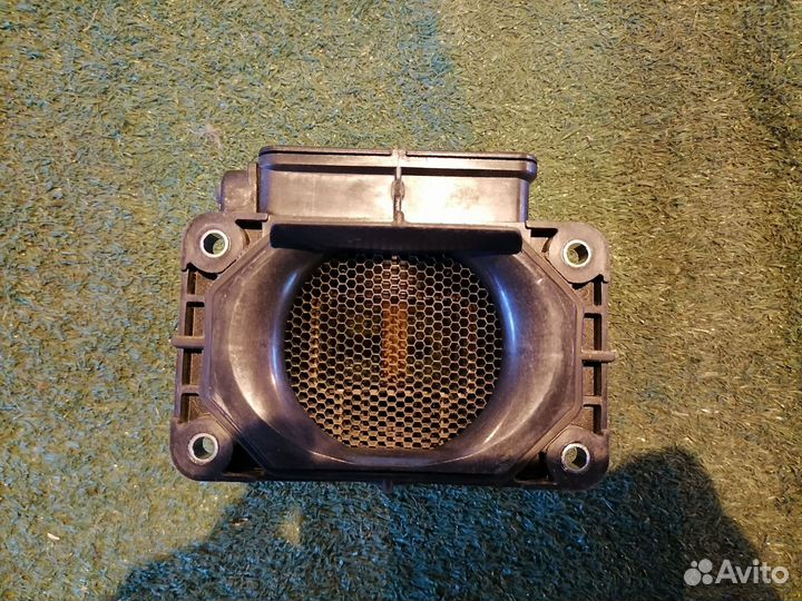 Датчик расхода воздуха MD336504 Mitsubishi Pajero