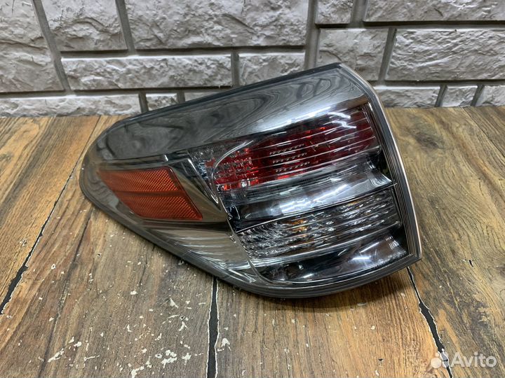 Lexus RX 350 Фонарь задний наружный левый и правый