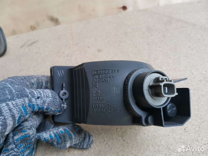 Поворотник Toyota RAV4 00-05 новый