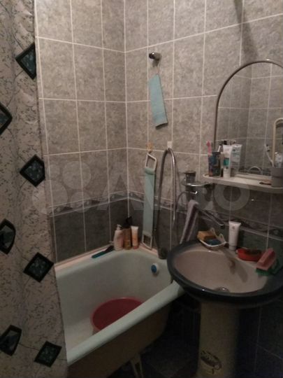 2-к. квартира, 47 м², 3/3 эт.