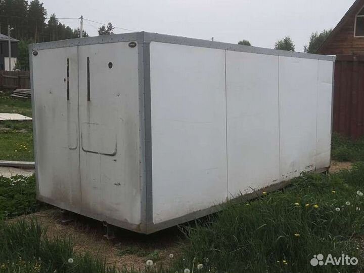 Бытовка, контейнер под вещи