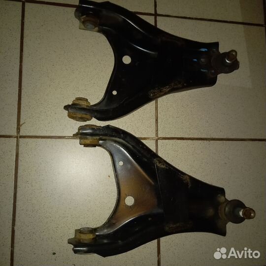 Рычаги подвески передние Ниссан Террано D10 2018