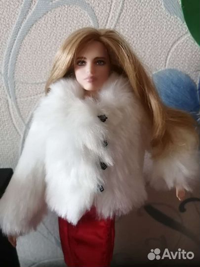 Коллекционная кукла barbie