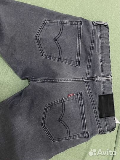 Джинсы levis серые