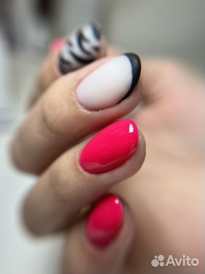 Маникюр и педикюр