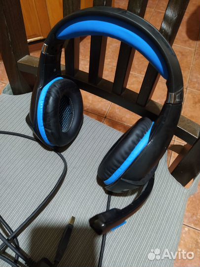 Проводная USB гарнитура Crown cmgh-2101