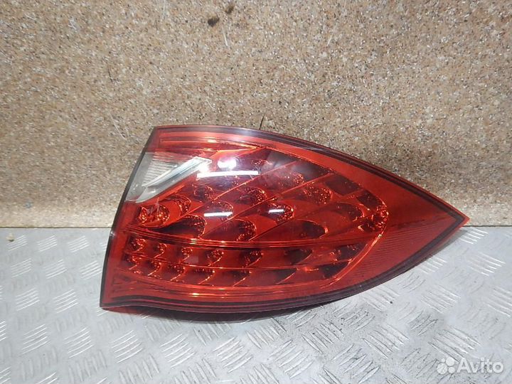Фонарь задний правый Porsche Cayenne