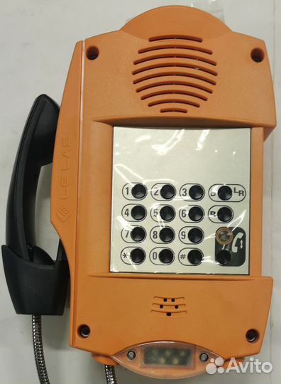 Всепогодный телефон Le las tls402E2C9FG