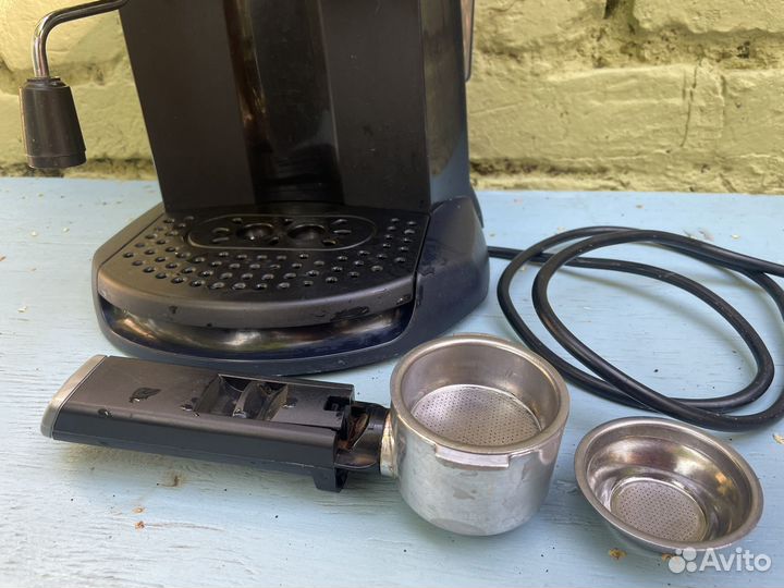 Кофемашина delonghi EC190