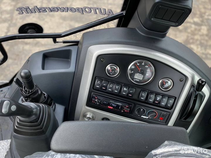 Экскаватор-погрузчик MST M642 PLUS, 2025