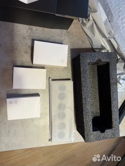 Настольные часы современные IPS новые