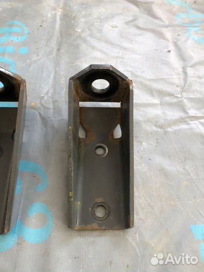 Кронштейн амортизатора Daf Xf 105 MX300 paccar