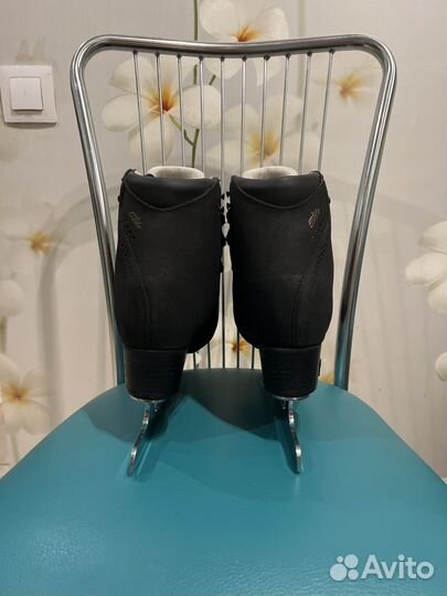 Risport RF-1 размер 270 на Gold Seal размер 10