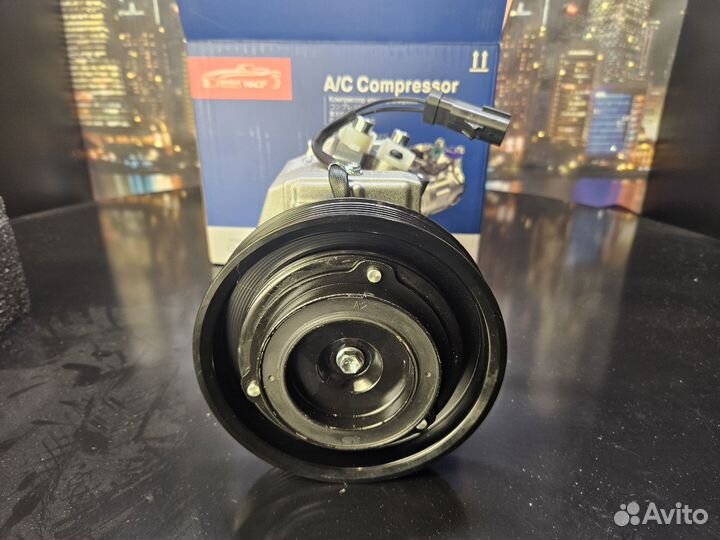 Компрессор кондиционера 2,4 Додж Караван 01-07