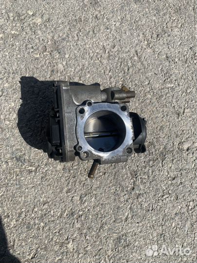 Дроссельная заслонка