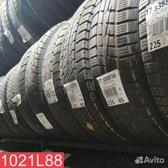 Kumho I'Zen RV KC15 225/65 R17 106M