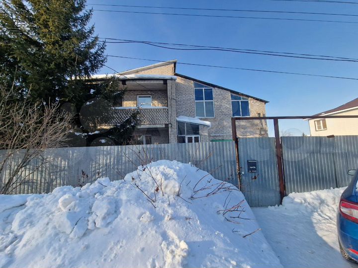 Дом 188 м² на участке 9 сот.