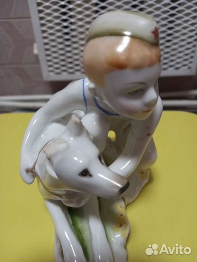Статуэтка юный пограничник лфз