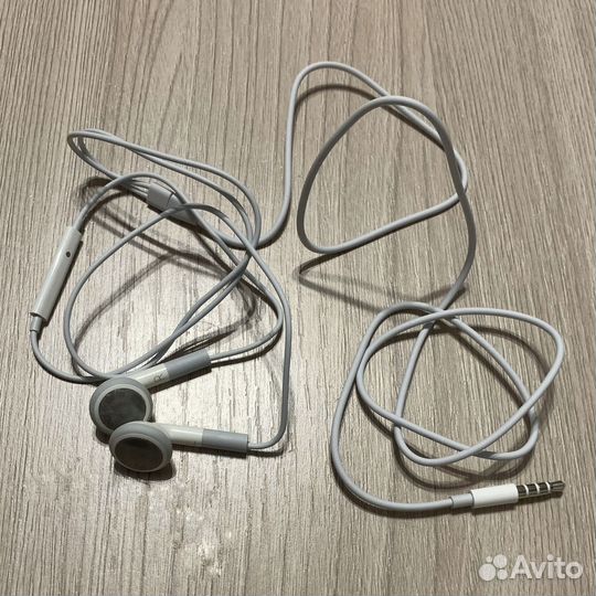 Наушники Apple Earphones