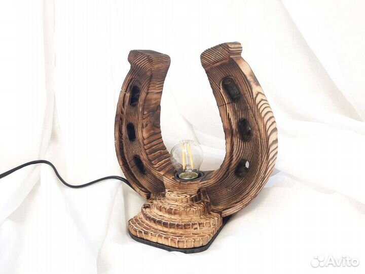 Настольный светильник, массив сосны