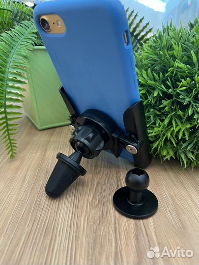 Держаиель автомобильный механический QXS002