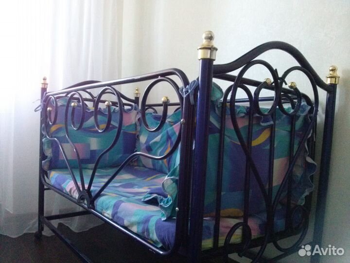 Манеж с люлькой и комплектом, матрацом