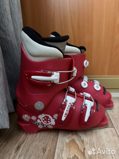Горнолыжные ботинки на девочку 27-28 размера