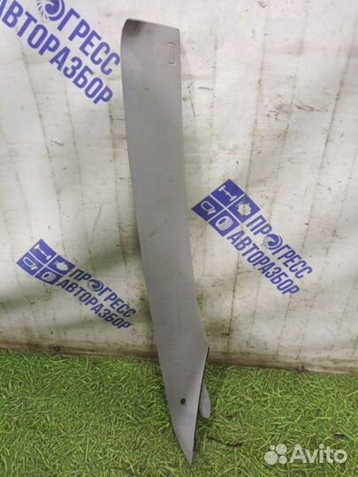 Обшивка стойки передняя правая Mazda 3 Bk хэтчбек