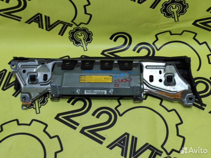 Подушка безопасности для колен передняя левая