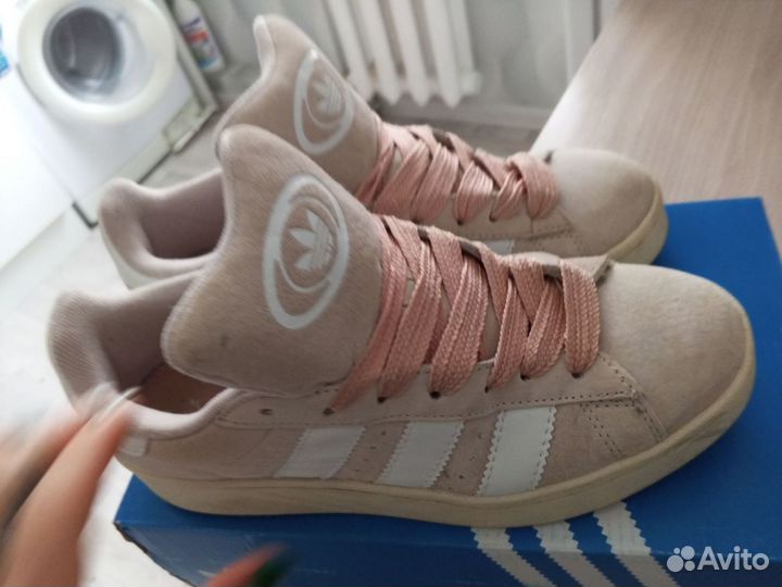 Кроссовки adidas