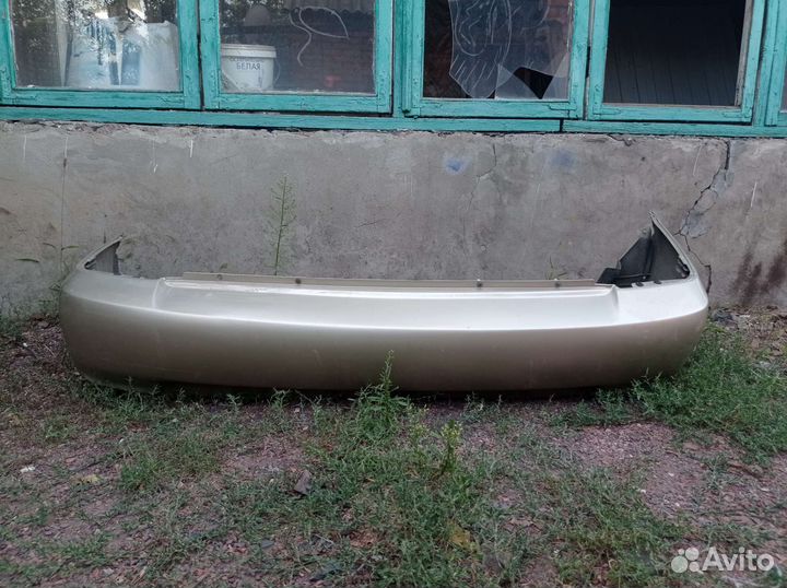 Задний бампер от hyundai accent