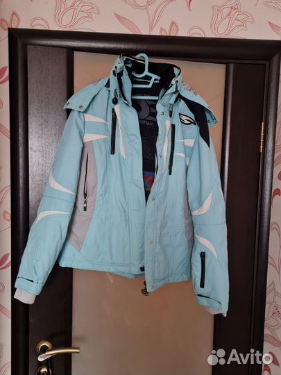 Горнолыжный костюм женский