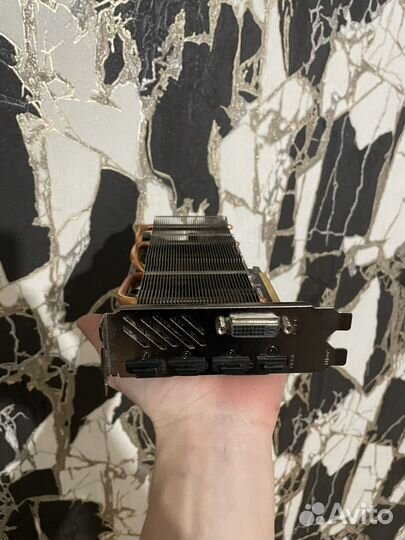 Видеокарта gigabyte RX 570 4Gb