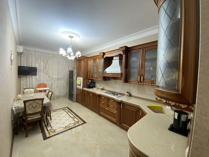 3-к. квартира, 122,4 м², 4/5 эт.