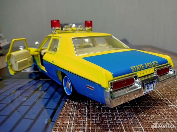 Модель Police Dodge Monaco 1974 nysp 1:24