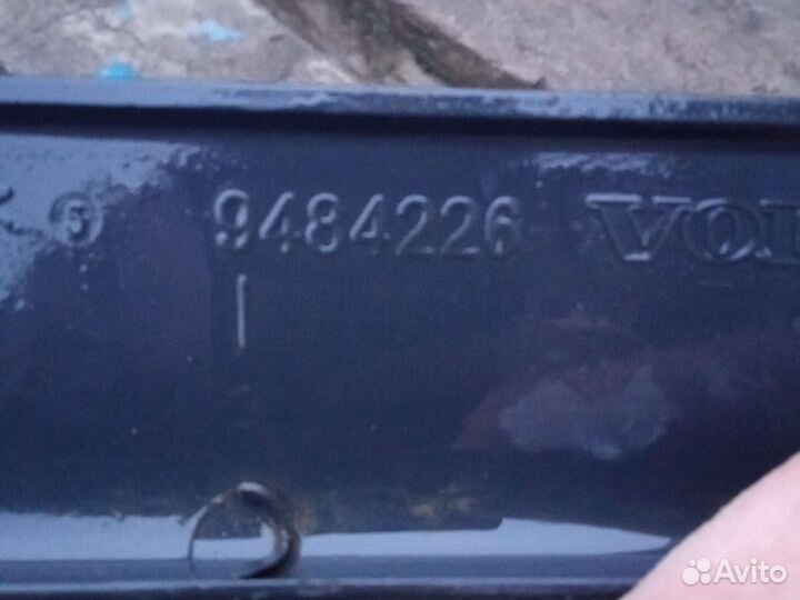 Volvo S60 молдинг передний правой двери