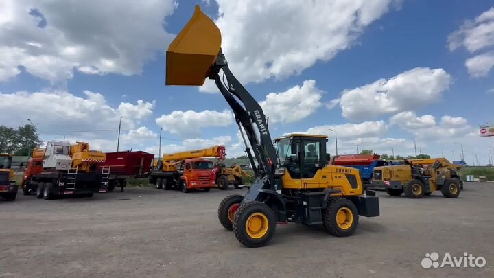 Фронтальный погрузчик Granit 930, 2023