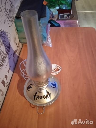 Лампа настольная